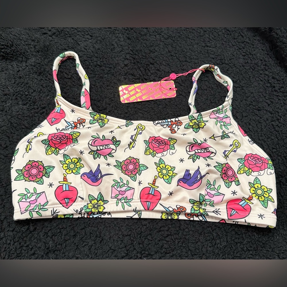 NWT Curvy Beach Tattoo Print Scoop Top Size Large